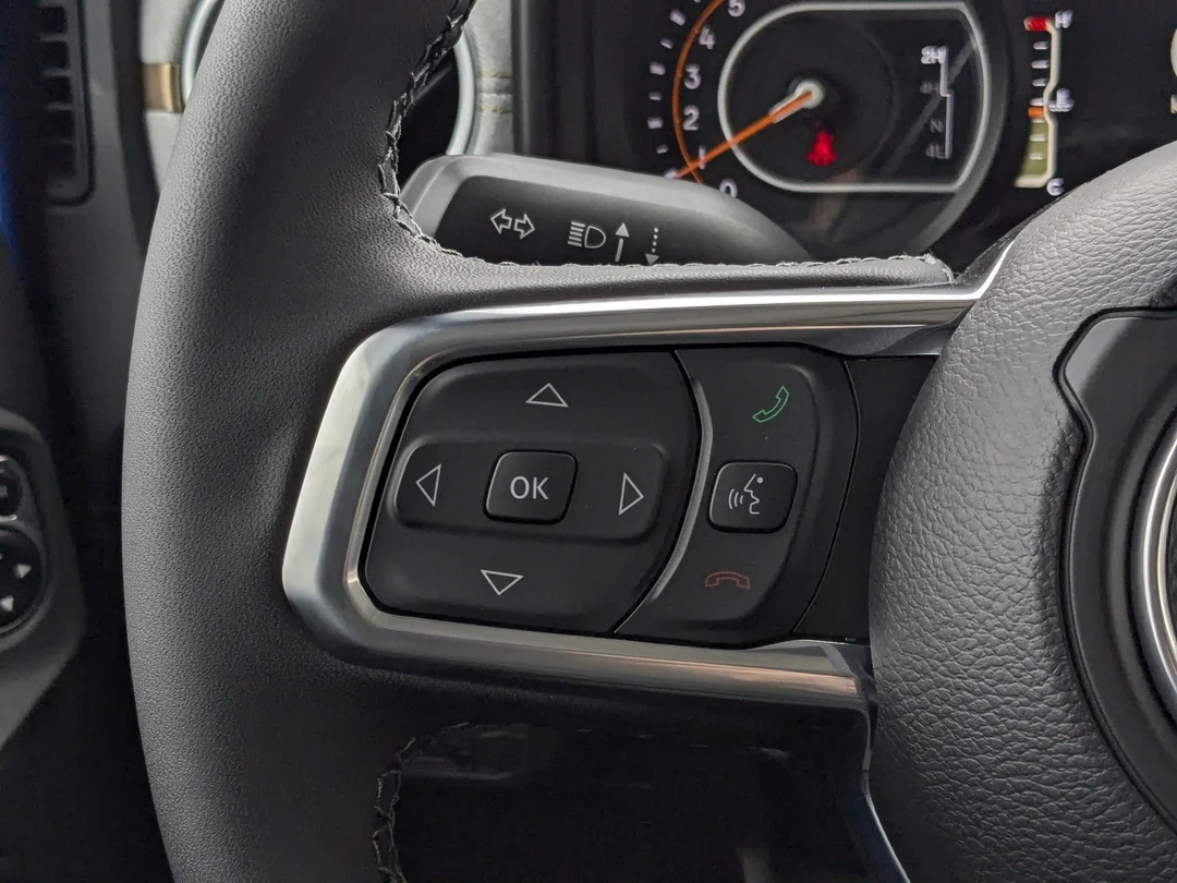 New 2025 Blue Jeep Sahara - - 4x4 - Adaptive Cruise - 12.3inch display - Blind Spot Mon & More! image 15