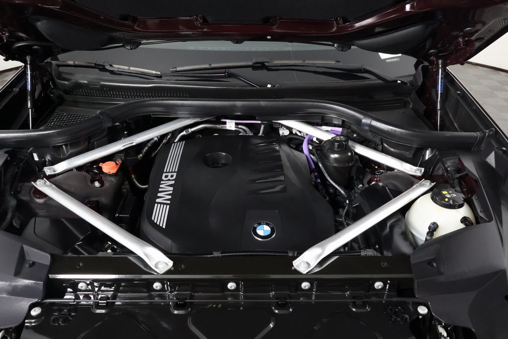 Certified Used 2024 Ametrin Metallic BMW xDrive40i image 15