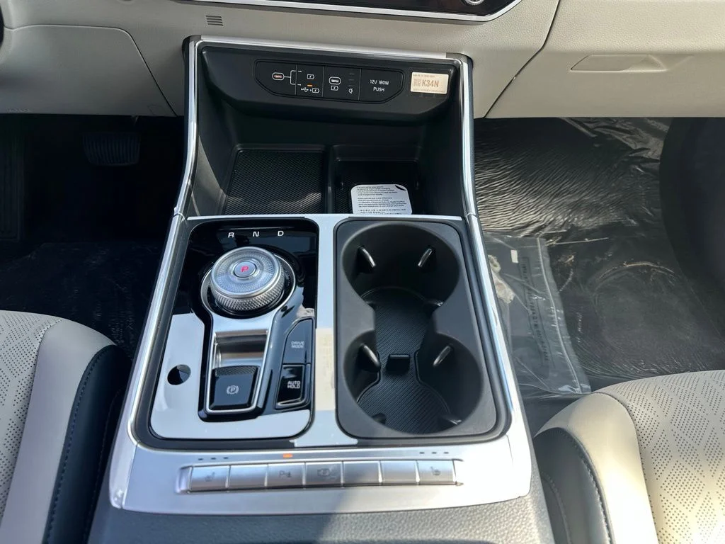 New 2026 White Kia EX image 17
