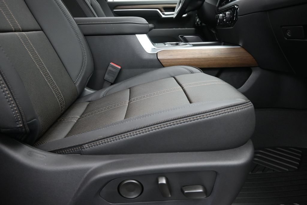 New 2026 Sterling Gray Metallic Chevrolet High Country image 26