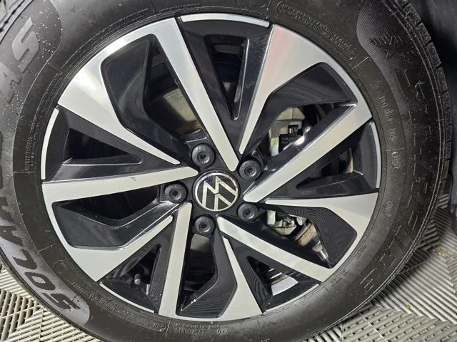 3VW5M7BUXRM031251