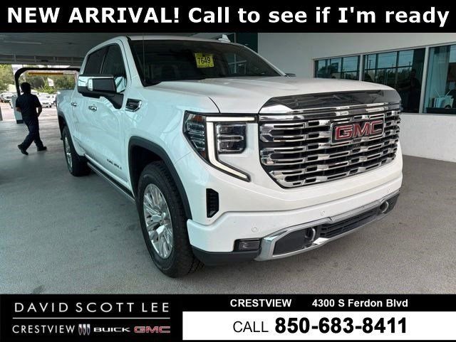 2023 GMC Sierra 4WD Crew Cab Short Box Denali's photo