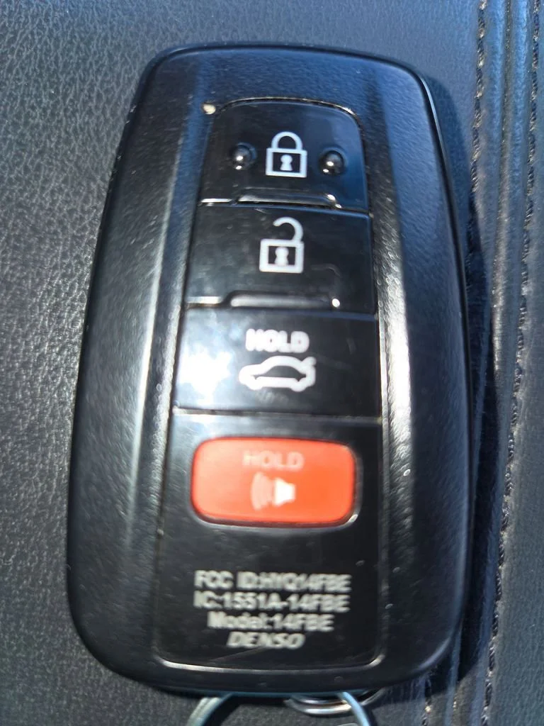 Used 2019 Blue Toyota XLE image 12
