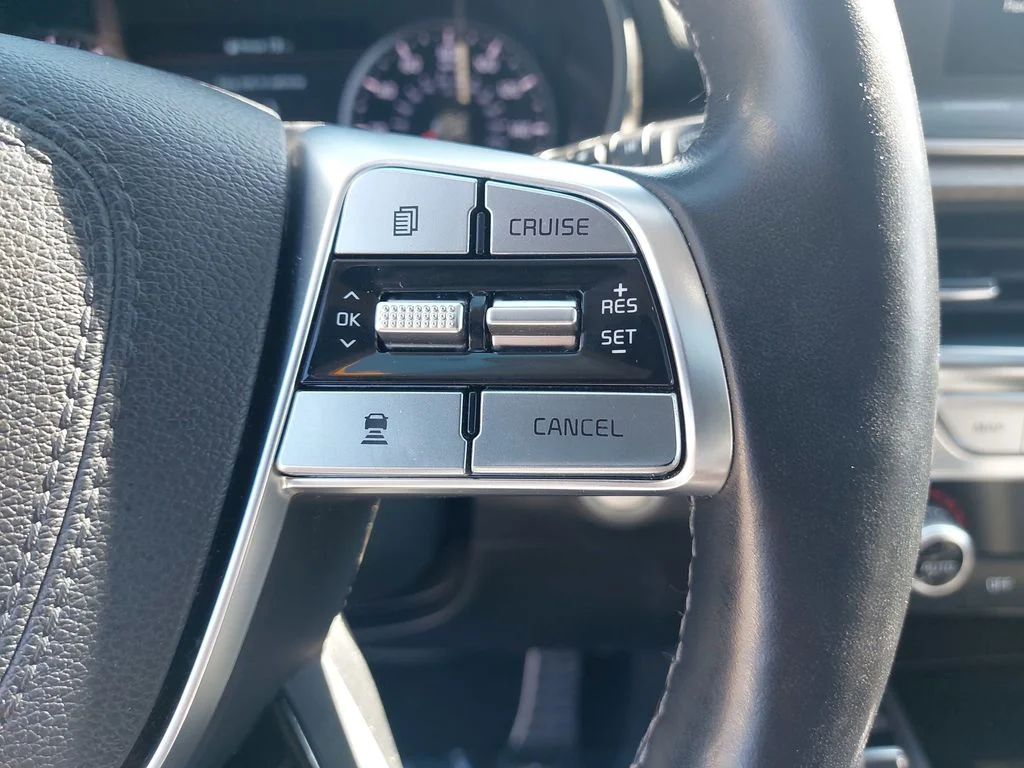Used 2022 Black Kia SX image 18