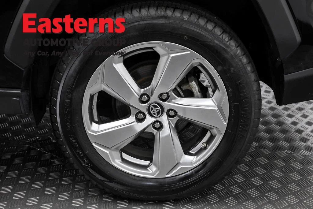 Used 2019 Black Toyota Limited image 29