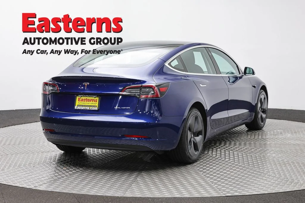 Used 2018 Blue Tesla Long Range image 5