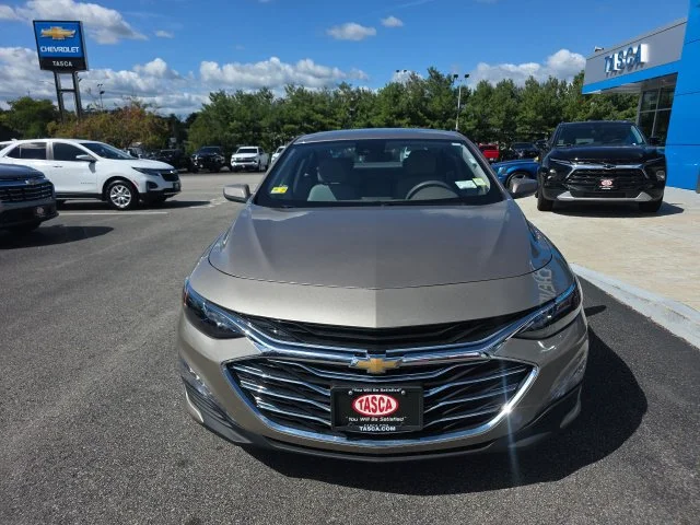 Used 2025 Gray Chevrolet LT image 7