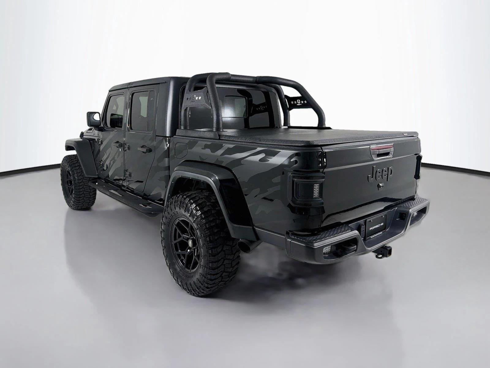 Used 2022 Black Clearcoat Jeep Sport S image 3