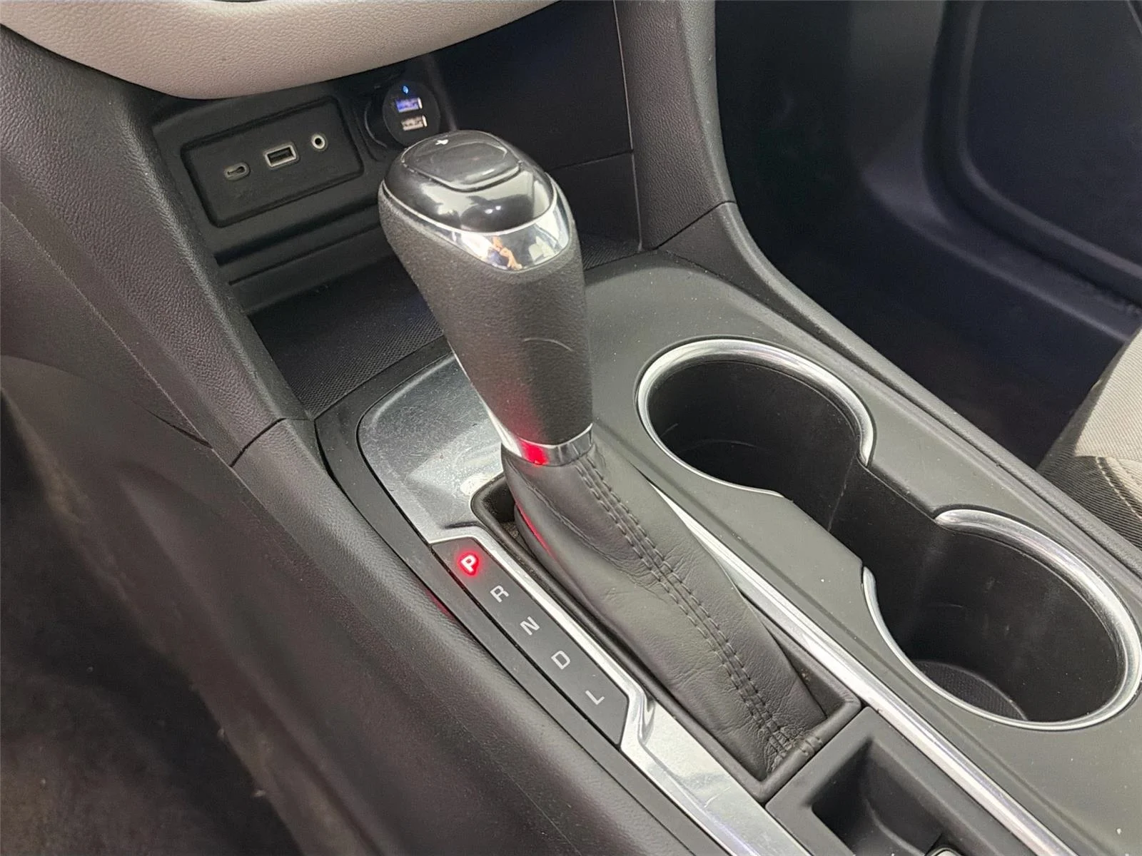 Used 2021 Summit White Chevrolet LS image 15