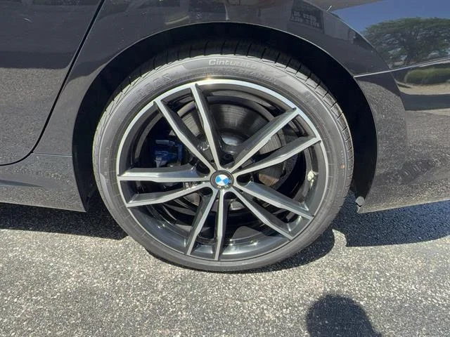 Used 2021 Black Sapphire Metallic BMW M340i xDrive image 23