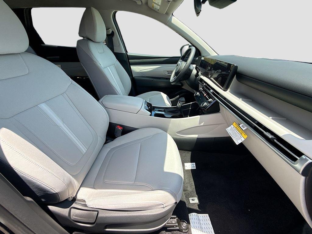 New 2026 Phantom Black Hyundai SEL FWD image 21