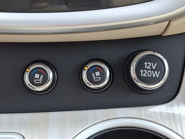 Used 2016 Red Nissan Platinum image 24