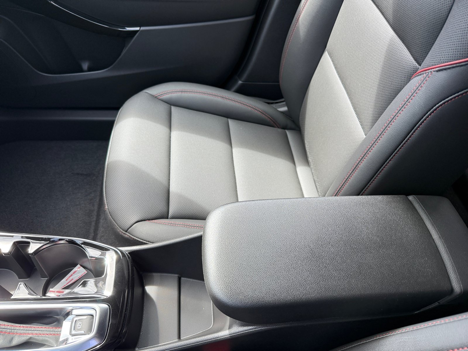 2026 Chevrolet Trax RS - Photo 14