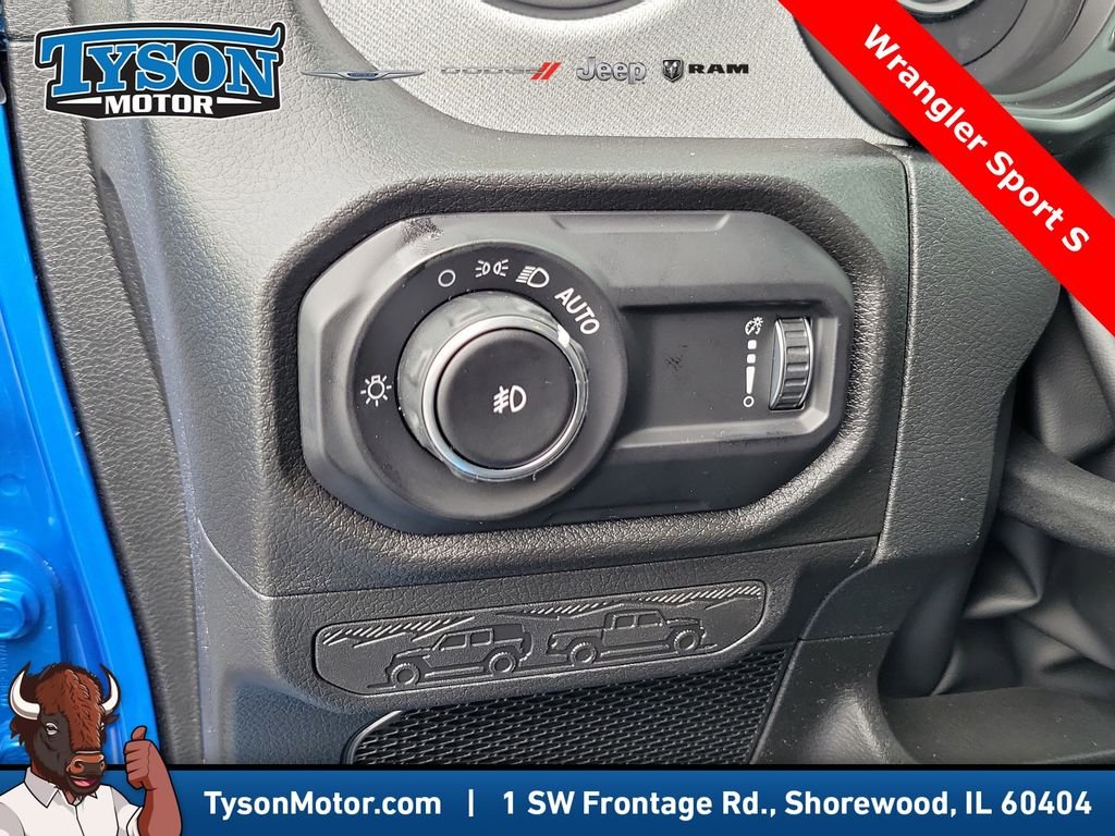 New 2026 Hydro Blue Pearl-Coat Exterior Paint Jeep Sport S image 22