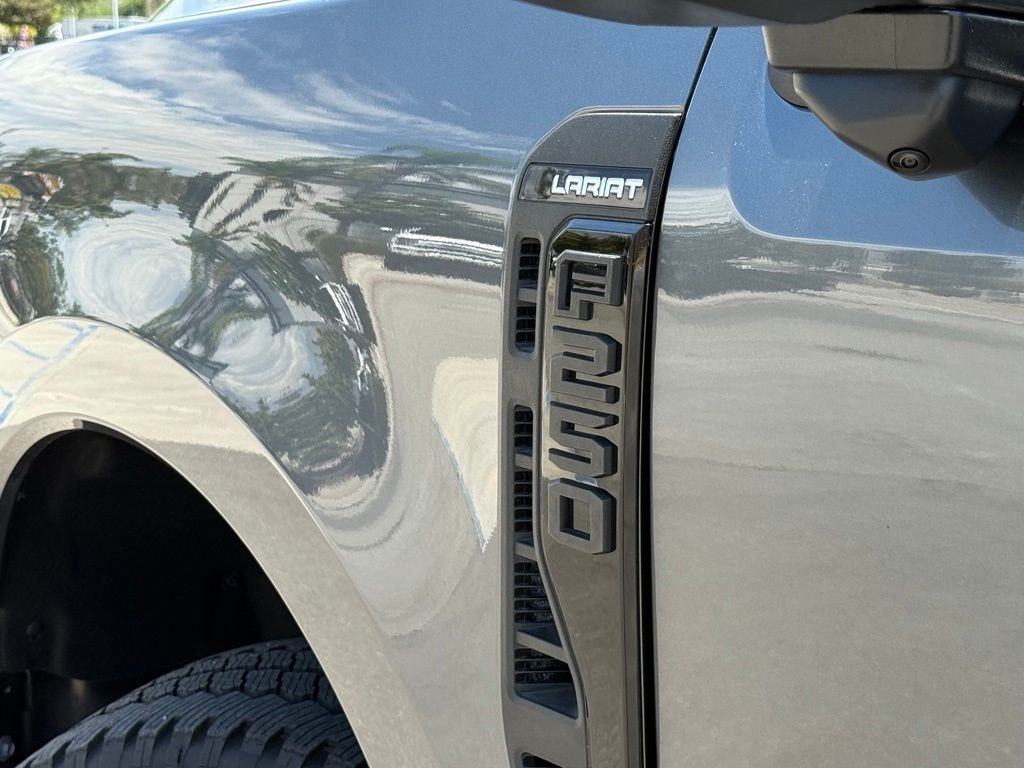 New 2026 Carbonized Gray Metallic Ford F-250® Lariat® image 17