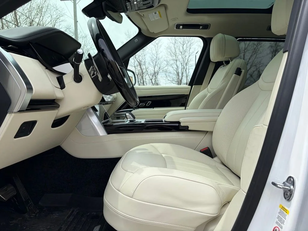 New 2025 White Land Rover SE image 11