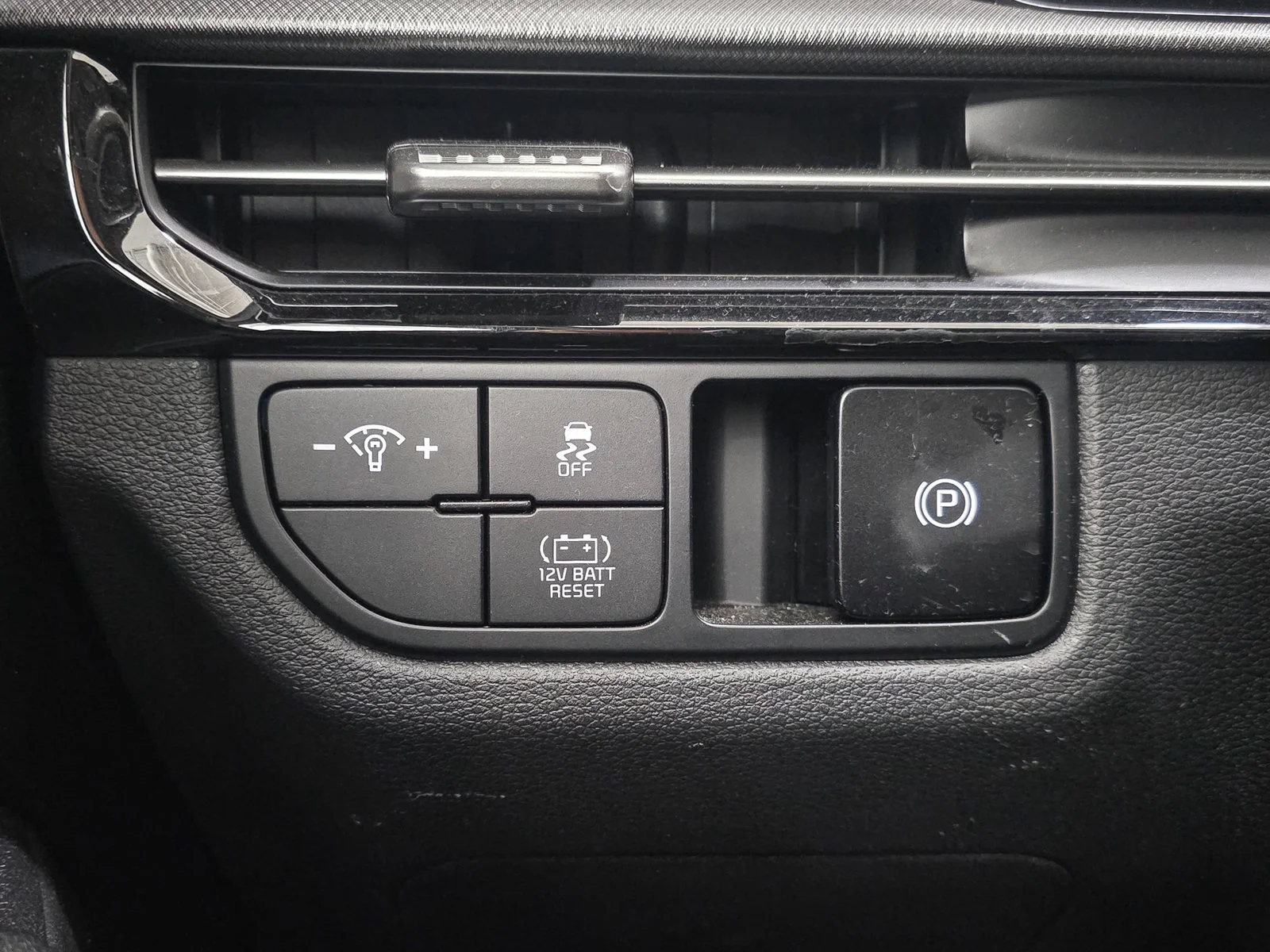Certified Used 2026 Gray Kia S image 24