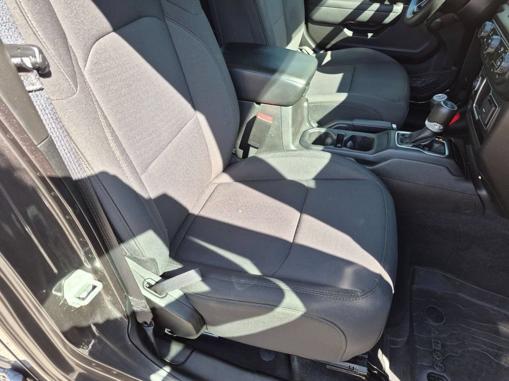 Used 2022 Gray Jeep Unlimited Sport image 24