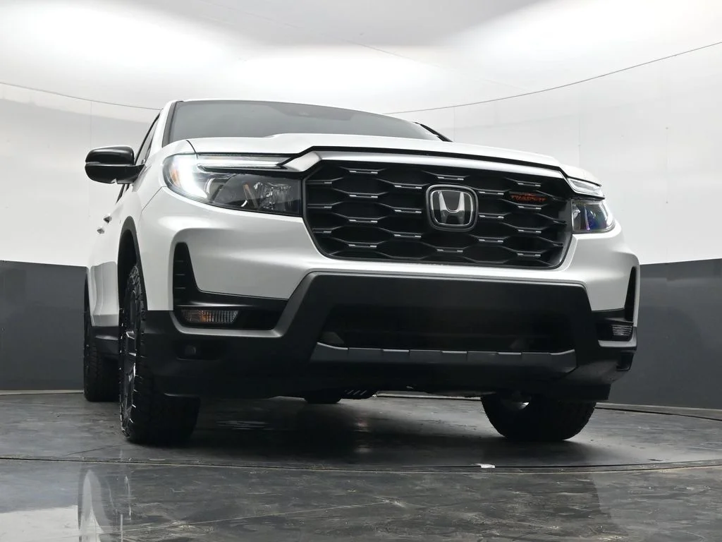 New 2026 Platinum White Pearl Honda TrailSport image 25