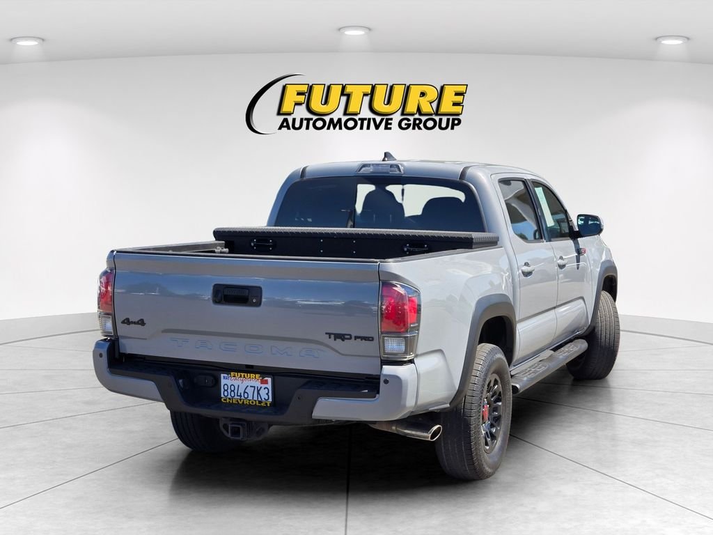 Used 2017  Toyota TRD Pro image 4