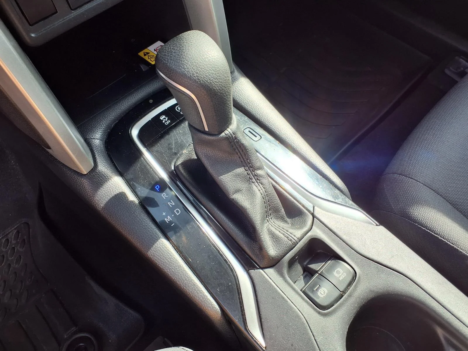Used 2022 Sonic Silver Toyota LE image 9