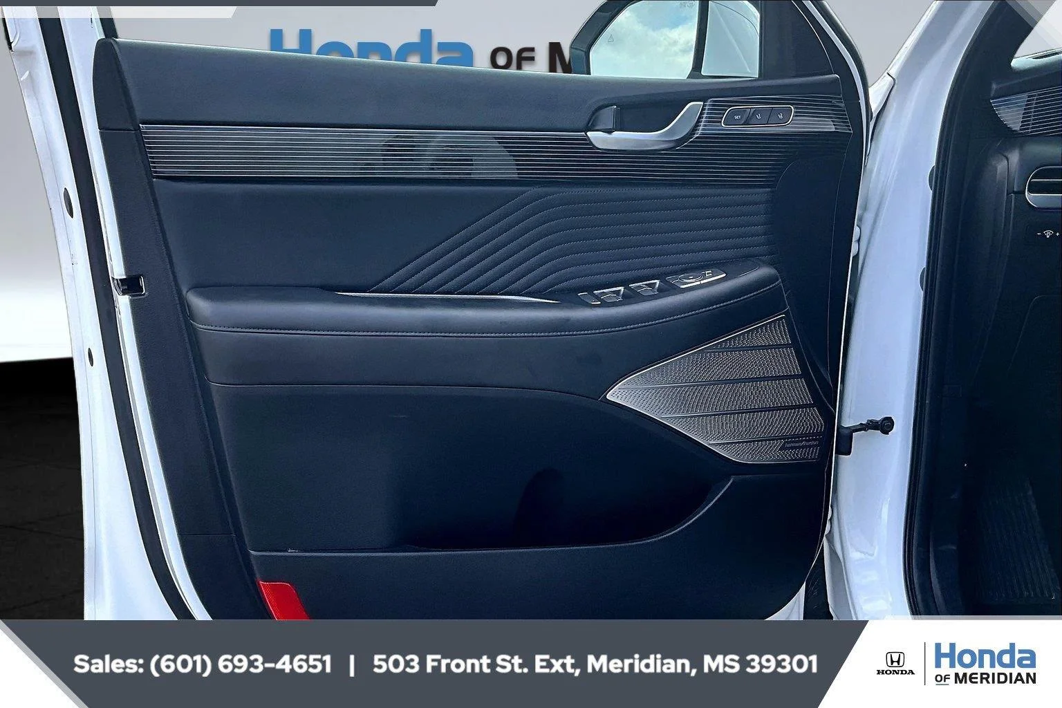 Used 2024 Hyper White Hyundai Calligraphy Night Edition image 17