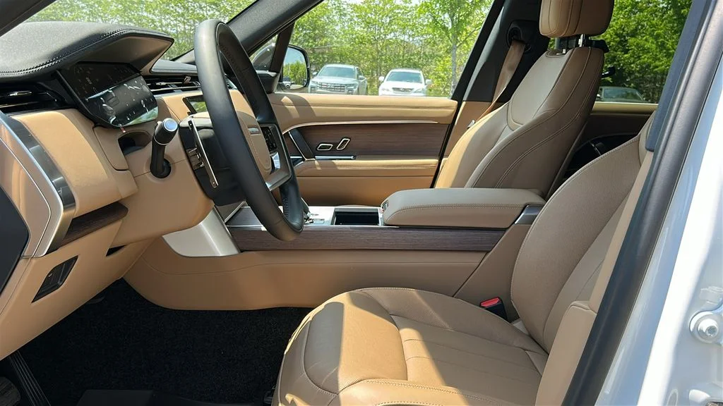 2026 Land Rover Range Rover SE - Photo 10