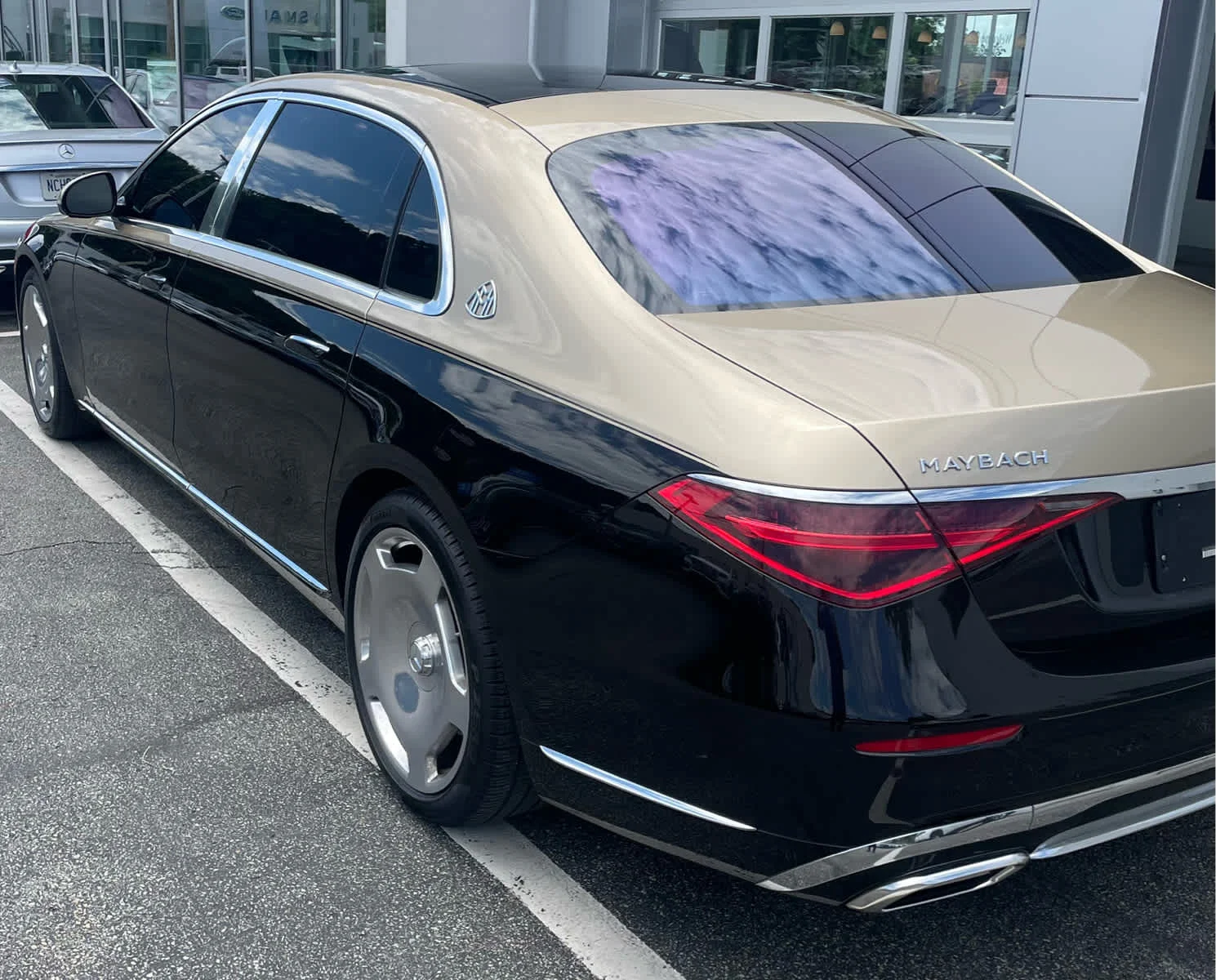 Used 2024 Onyx  Black Metallic Mercedes-Benz Maybach S 580 image 3