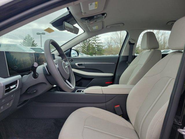 New 2025 Abyss Black Hyundai SEL image 15