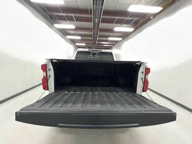 Certified Used 2020 SUMMIT WHITE Chevrolet RST image 26