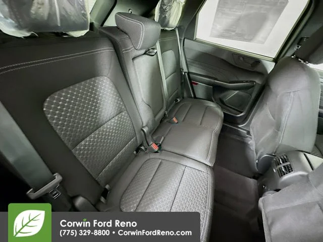 New 2026 Oxford White Ford Active image 28