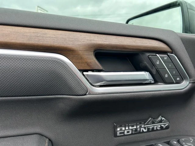 New 2026 Black Chevrolet High Country image 26