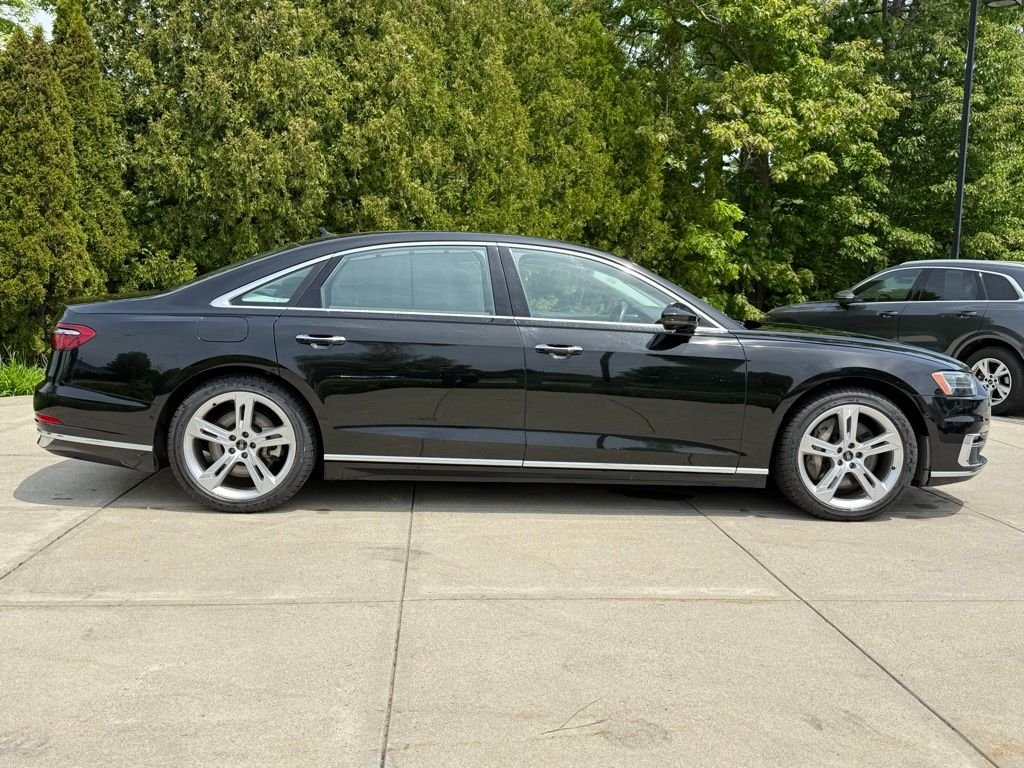 Used 2019 Black Audi L 55 image 7