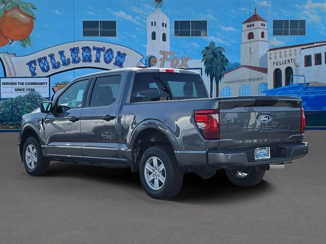New 2026 Carbonized Gray Metallic Ford XLT image 2