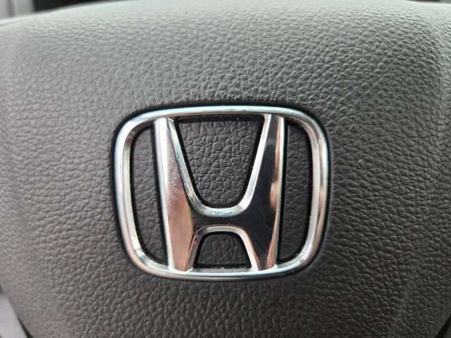 Used 2025 Black Honda EX-L image 33