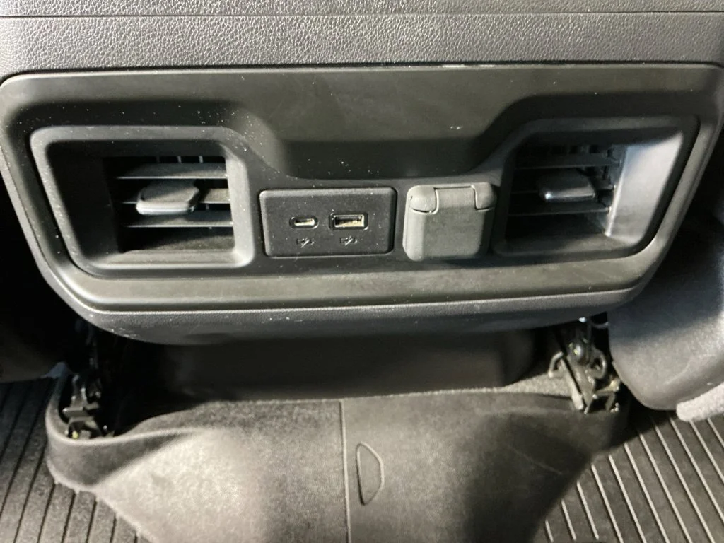 Used 2021 SUMMIT WHITE Chevrolet RST image 15