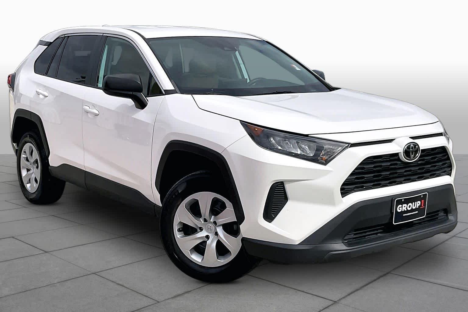 Used 2022 White Toyota LE image 2