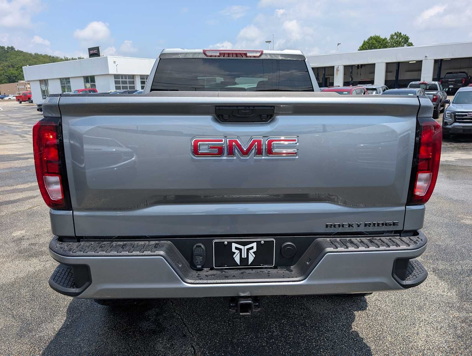 2026 GMC Sierra 1500 Elevation - Photo 8