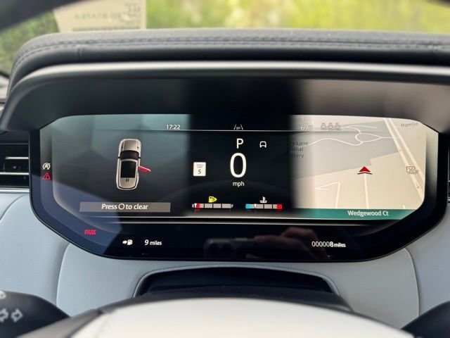 New 2026 Ostuni Pearl White LAND ROVER SE image 25