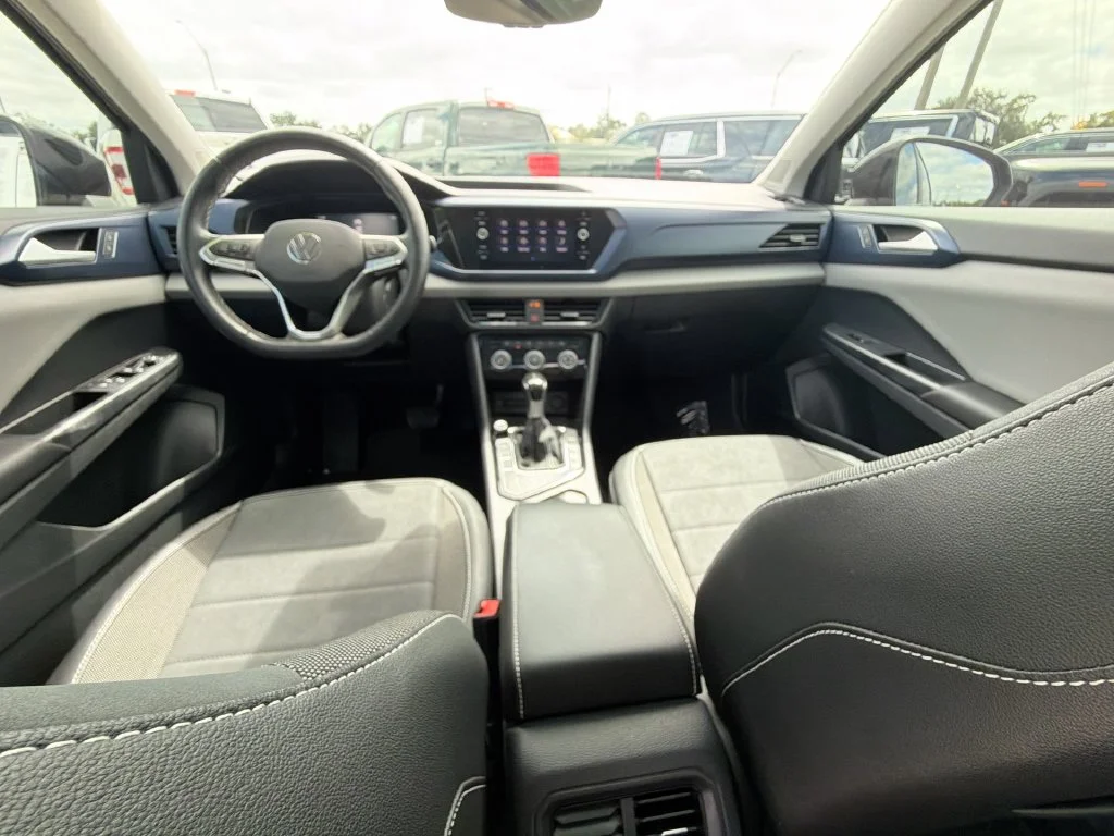 2023 Volkswagen Taos SE - Photo 10