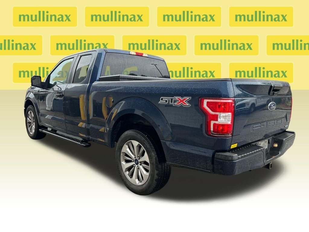 Used 2018 Blue Ford XL image 3