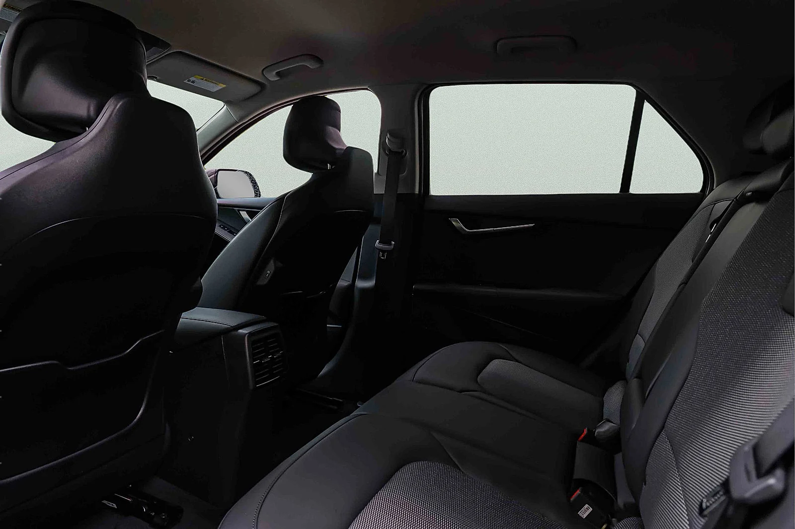 Certified Used 2025 Interstellar Gray Kia Wind image 12