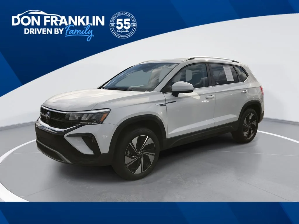 2024 Volkswagen Taos 1.5T SE 4Motion's photo