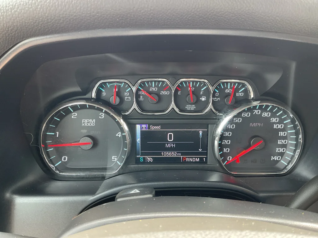 Used 2015 Black Chevrolet LT image 28
