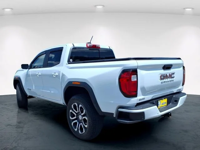 Used 2024 White GMC AT4 image 13