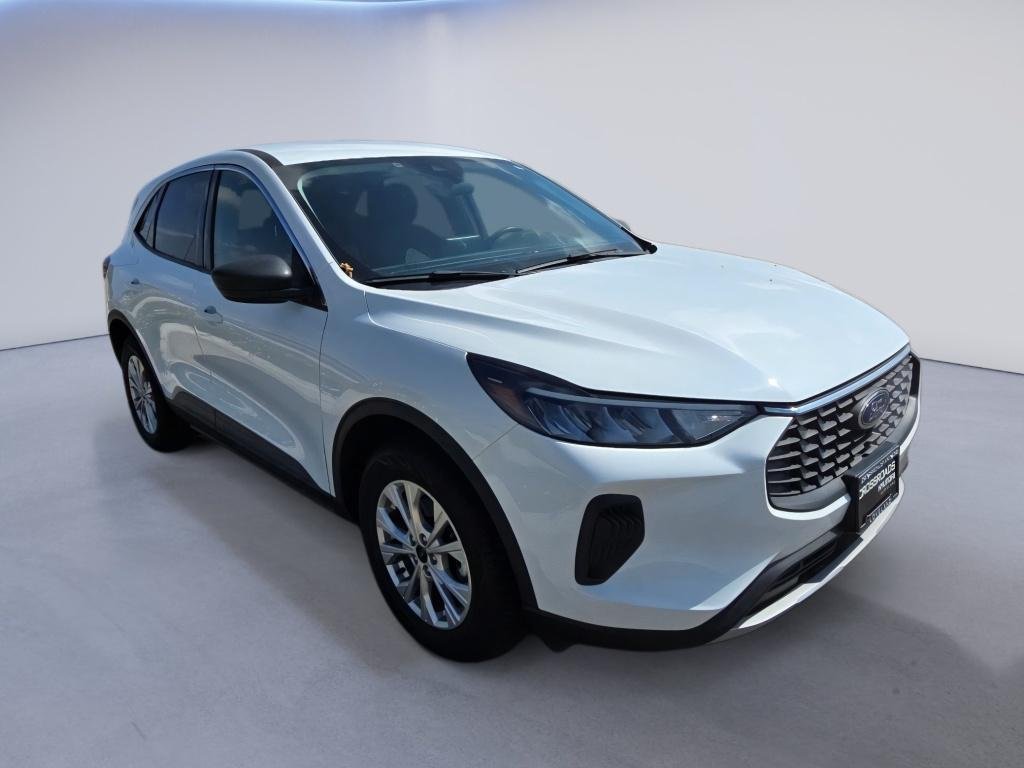 Used 2023 Oxford White Ford Active image 7