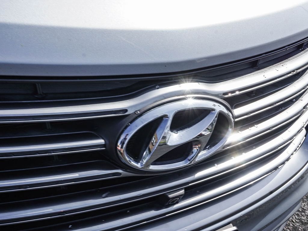 Used 2018 Silver Hyundai Limited Ultimate image 11