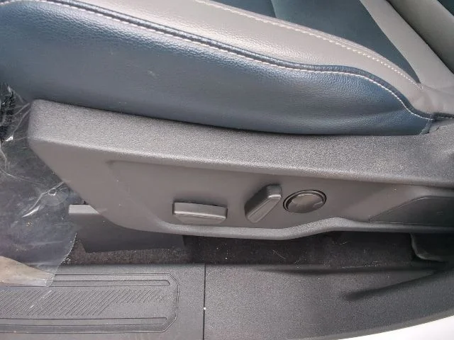 Used 2023 White Ford Outer Banks image 11