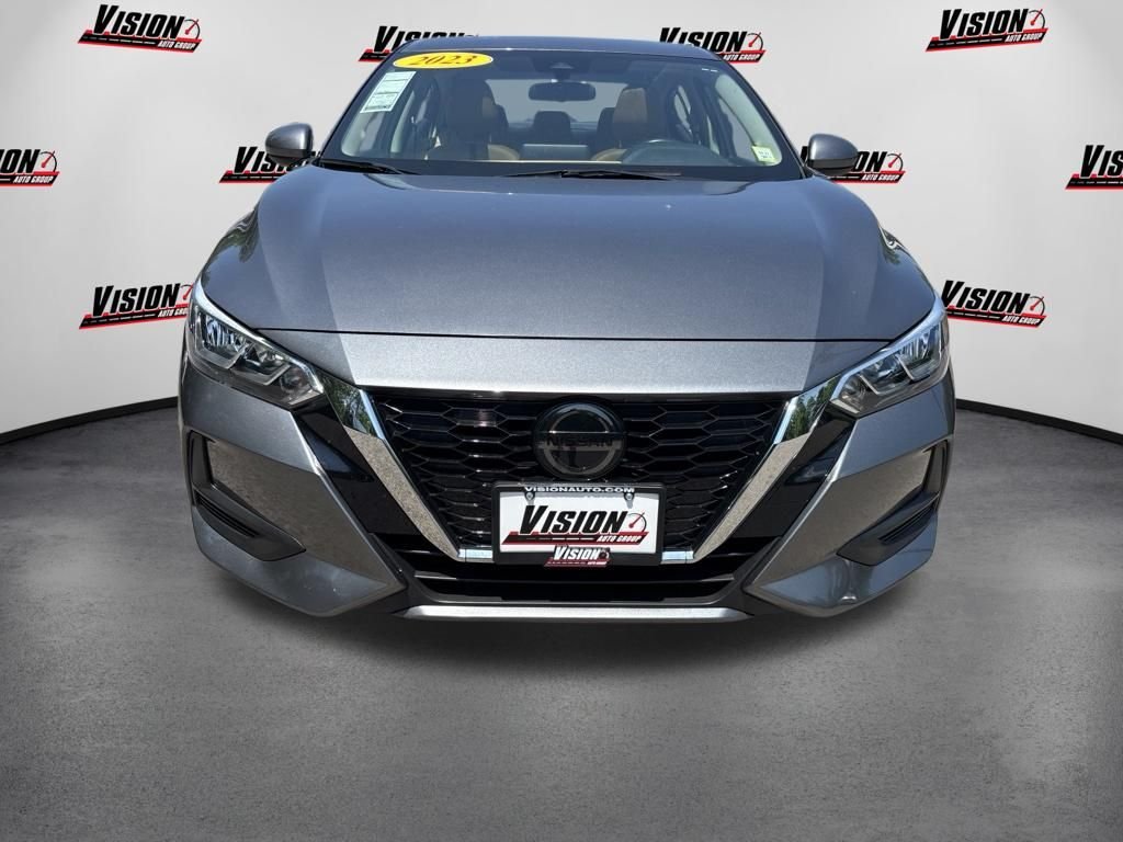 Used 2023 Gray Nissan SV image 8