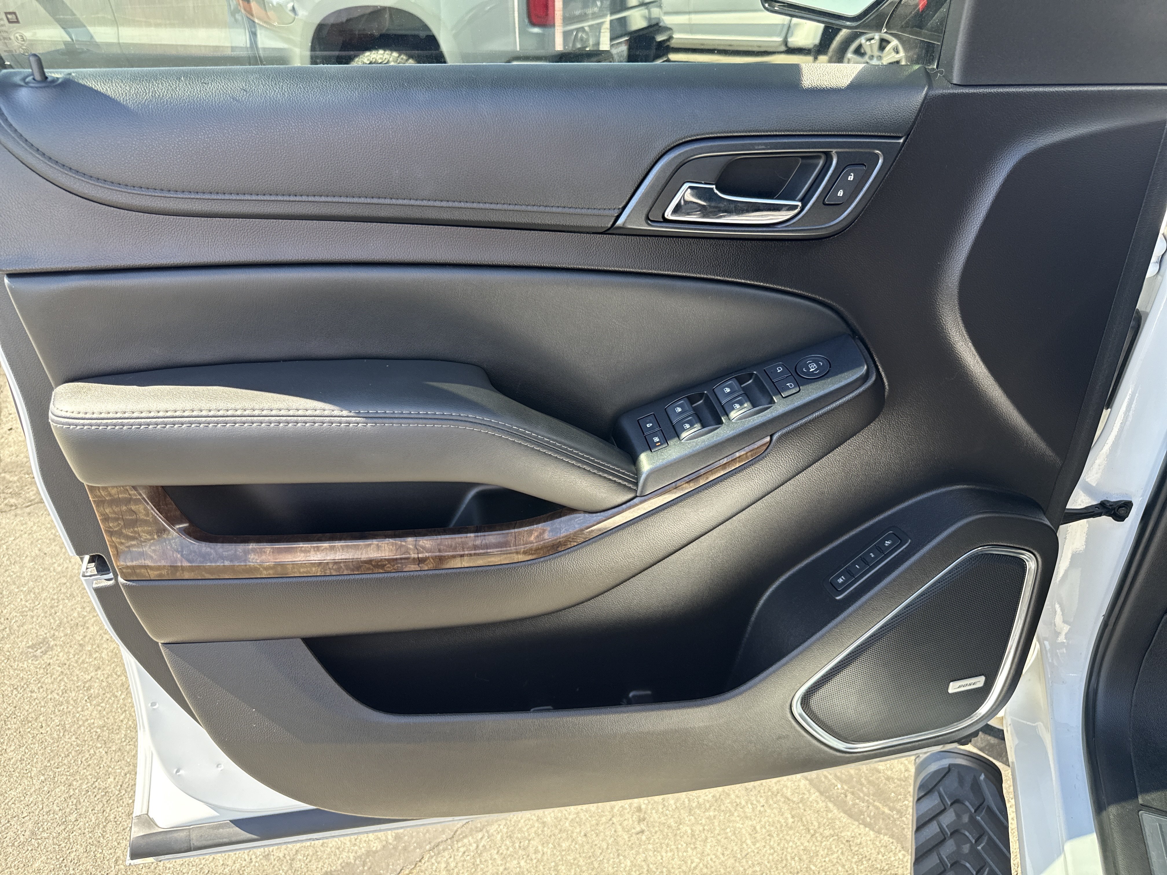 Used 2016 Summit White Chevrolet LT image 11